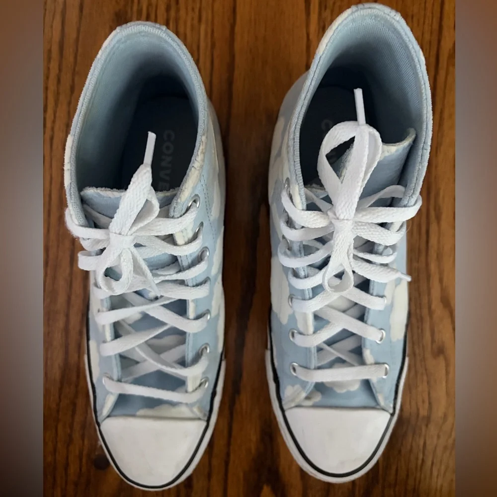 Converse High-Top Sneakers Cloud Print - Size 7 Youth